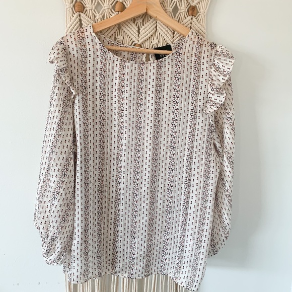 W5 Tops - Ruffle blouse women’s